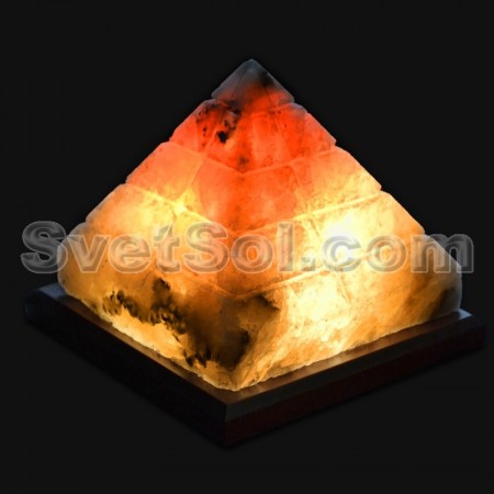 Пирамида соляная лампа